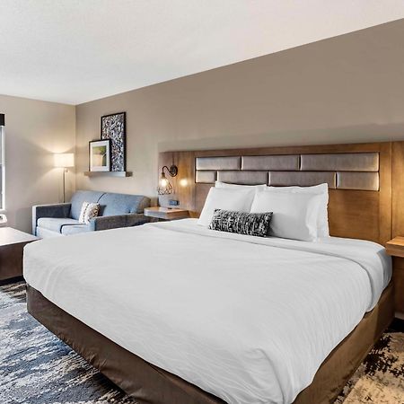 Best Western Plus Bourbonnais Hotel & Suites Bagian luar foto