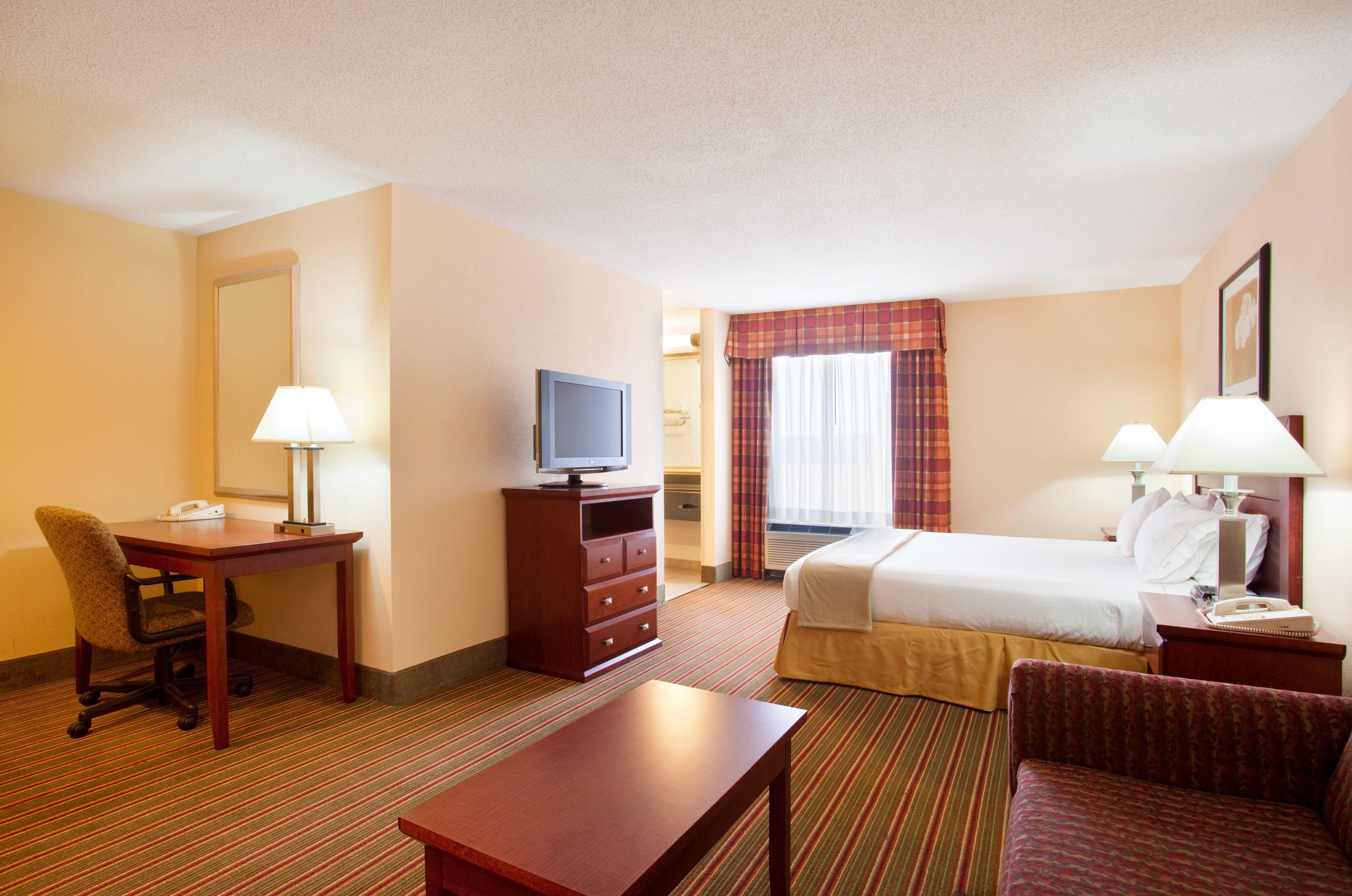 Best Western Plus Bourbonnais Hotel & Suites Bagian luar foto