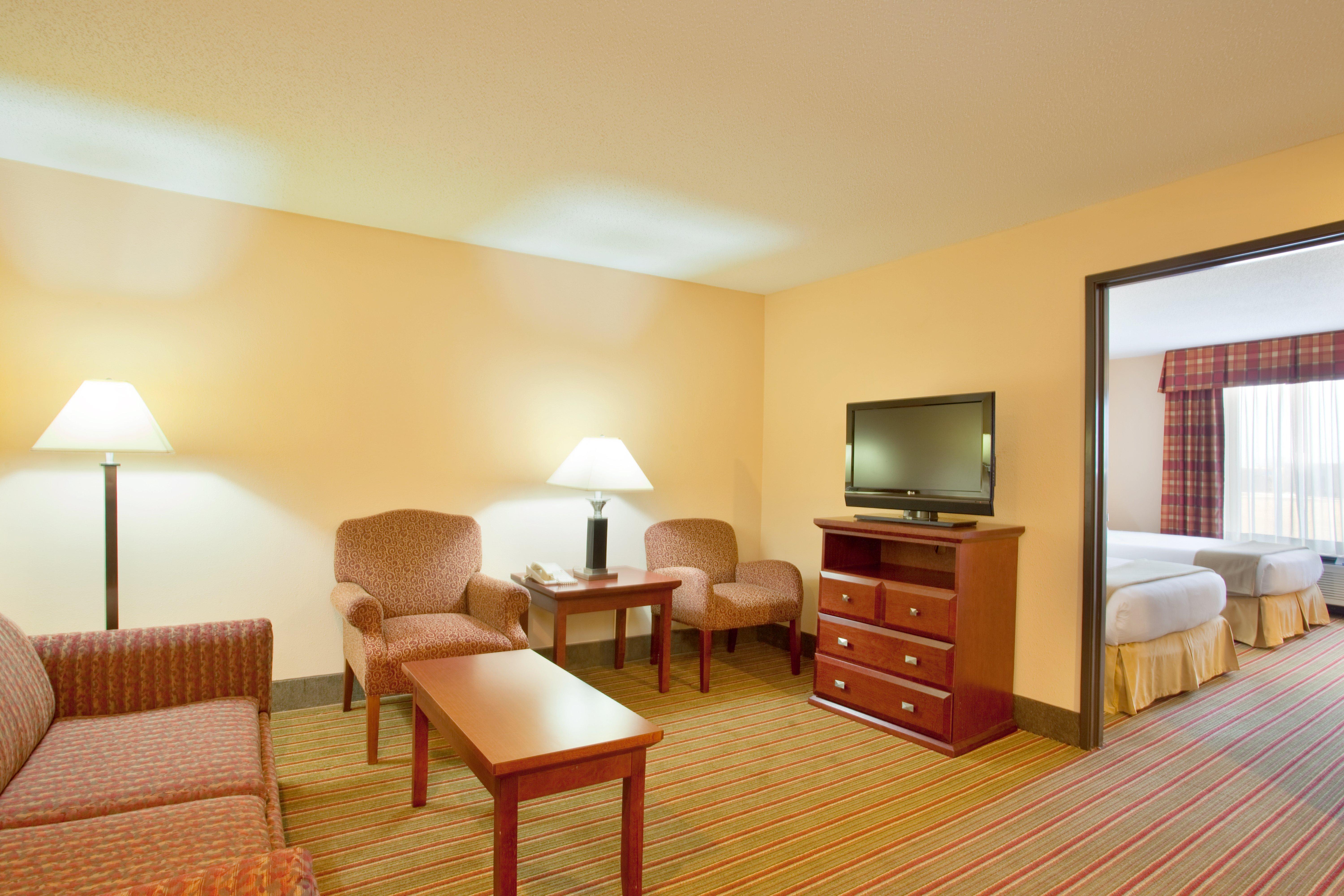 Best Western Plus Bourbonnais Hotel & Suites Bagian luar foto