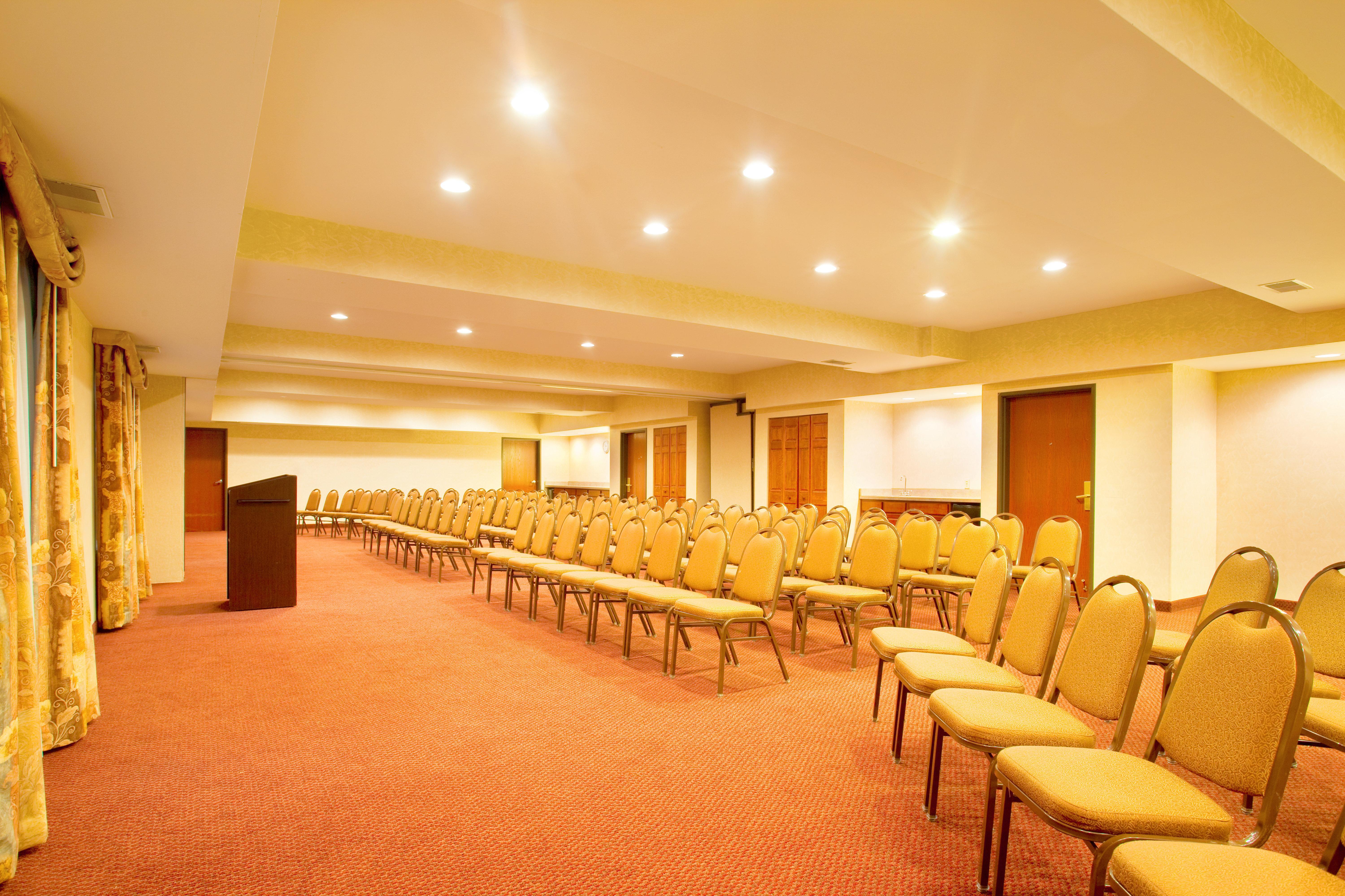 Best Western Plus Bourbonnais Hotel & Suites Bagian luar foto