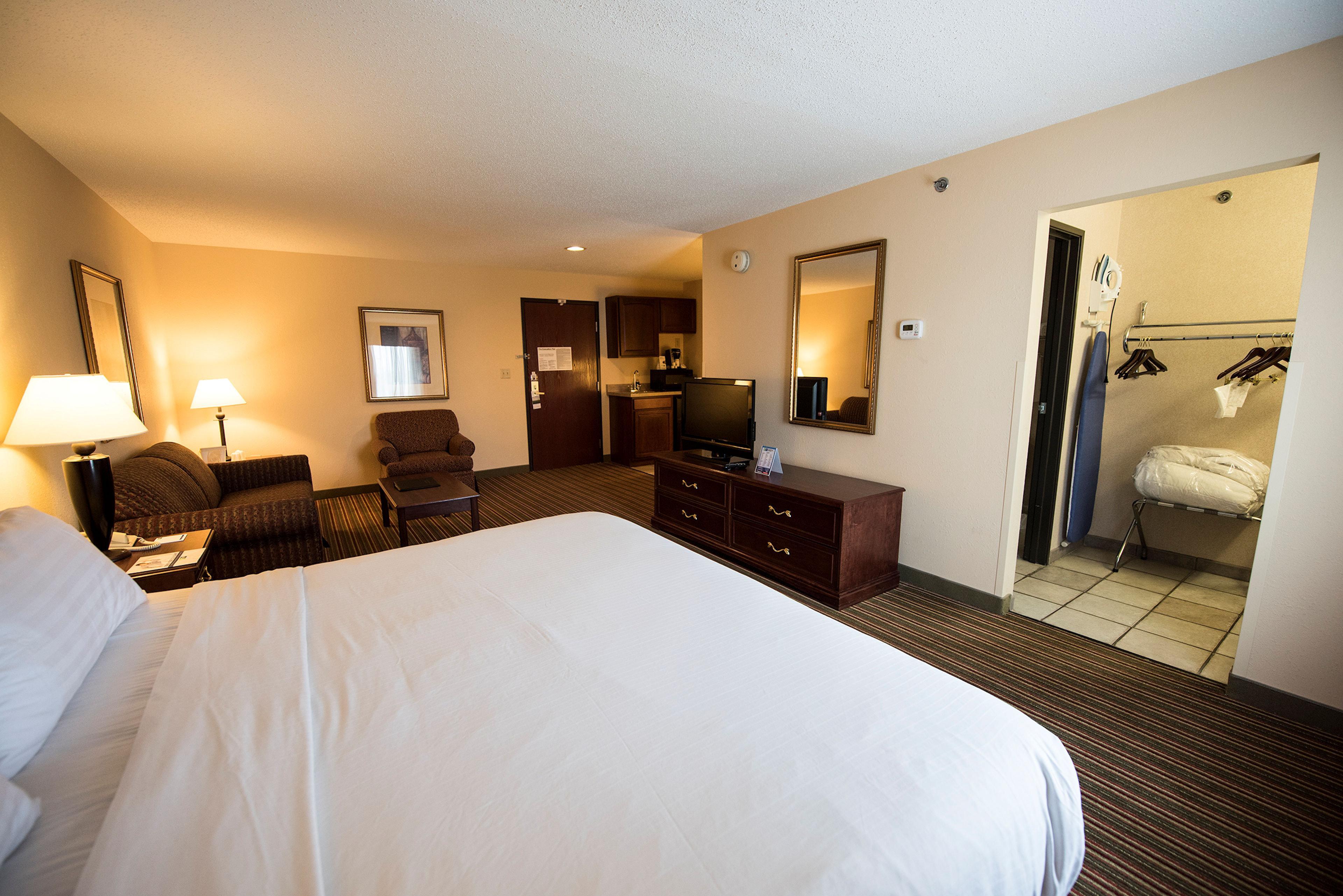 Best Western Plus Bourbonnais Hotel & Suites Bagian luar foto