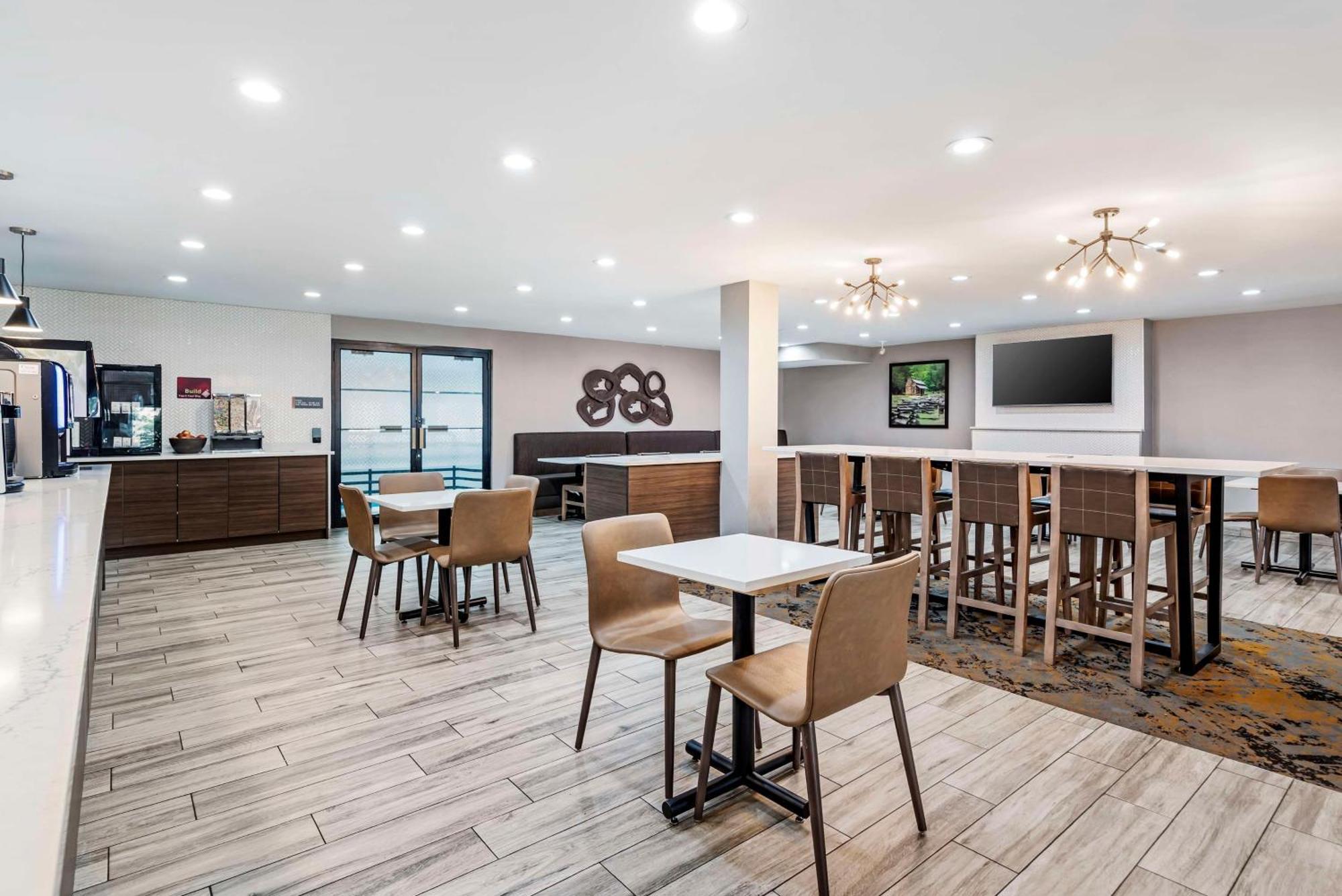Best Western Plus Bourbonnais Hotel & Suites Bagian luar foto