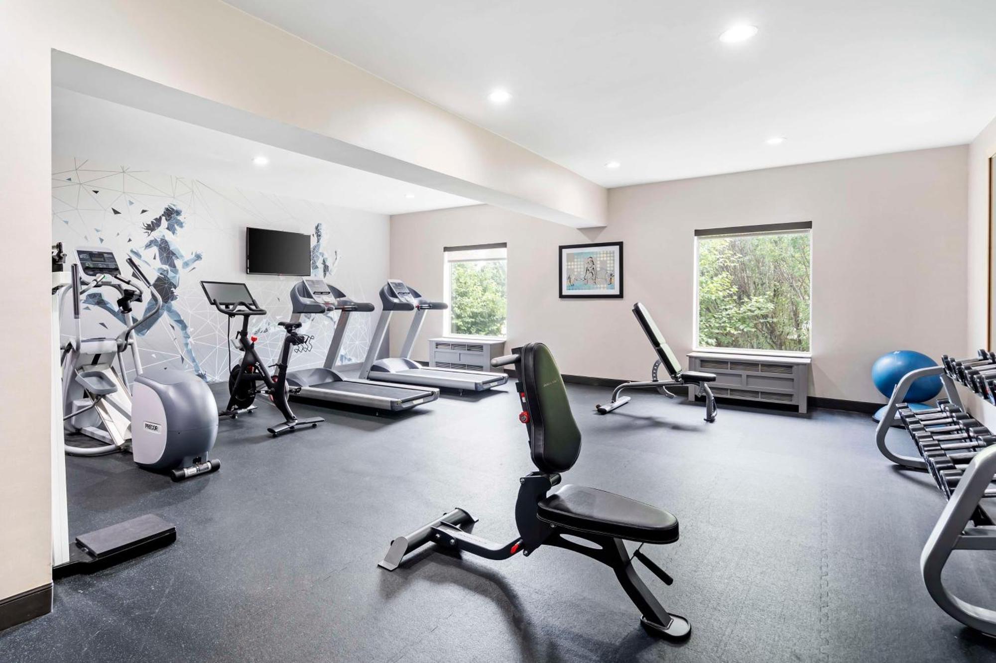 Best Western Plus Bourbonnais Hotel & Suites Bagian luar foto